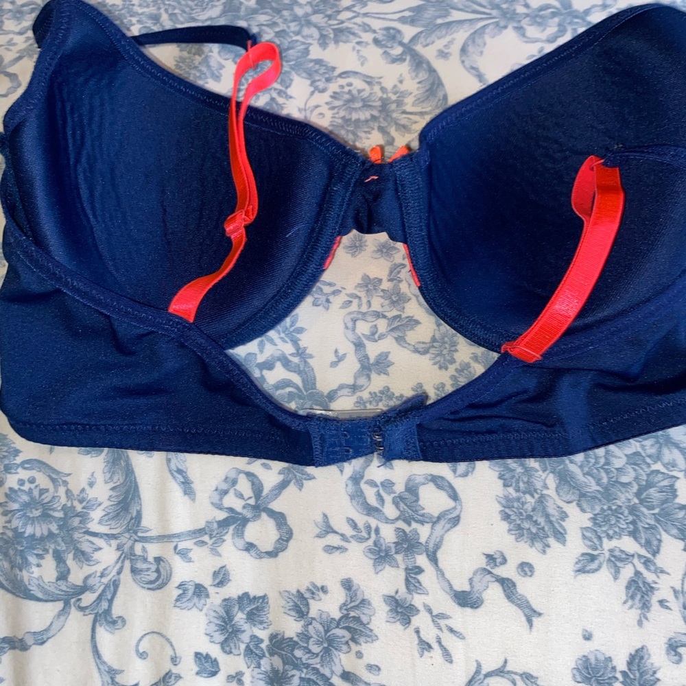 Just B Bra 36 C Blue &Red pre owned see all photos - Picture 2 of 8